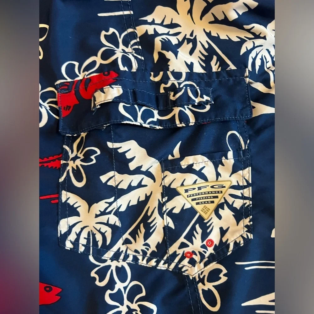 Columbia PFG Omni-Shade Swim Trunks Tuna Fish‎ Palm Tree Mens 36 Inseam 11” H2